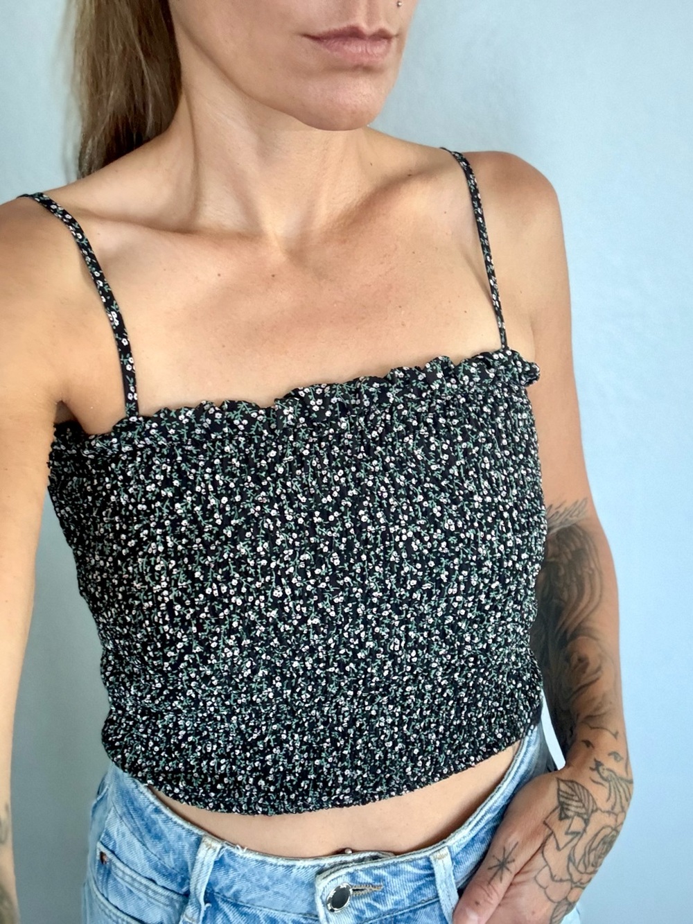 PaperMoon Black Ditsy Floral Smocked Cami Crop Top • Sz M